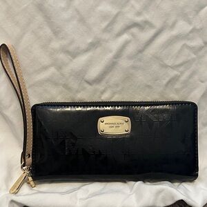 Michael Kors Black and Tan Wristlet Clutch